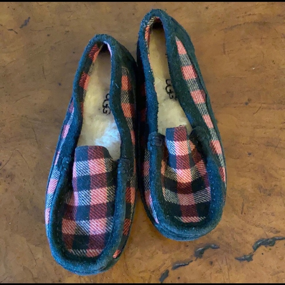 Very good condition Ugg size 13